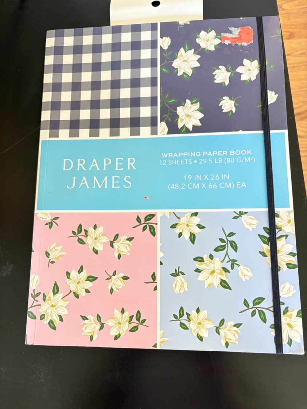 Draper James wrapping paper book. NWT. 19 x 26”. Varied designs